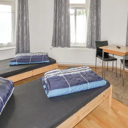 Apartman Two-bedroom In Thuringen-gera Zschippern